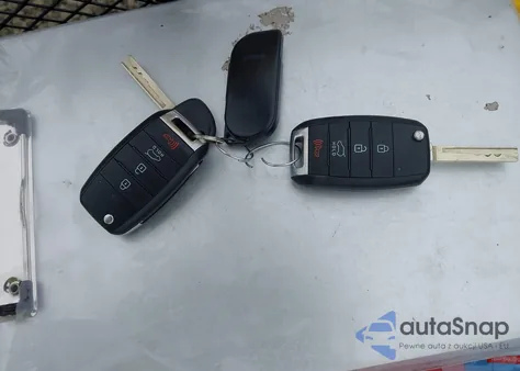 2018 Kia Sorento 3.3L Lx z USA, uszkodzony, nr VIN 5XYPGDA55JG416942